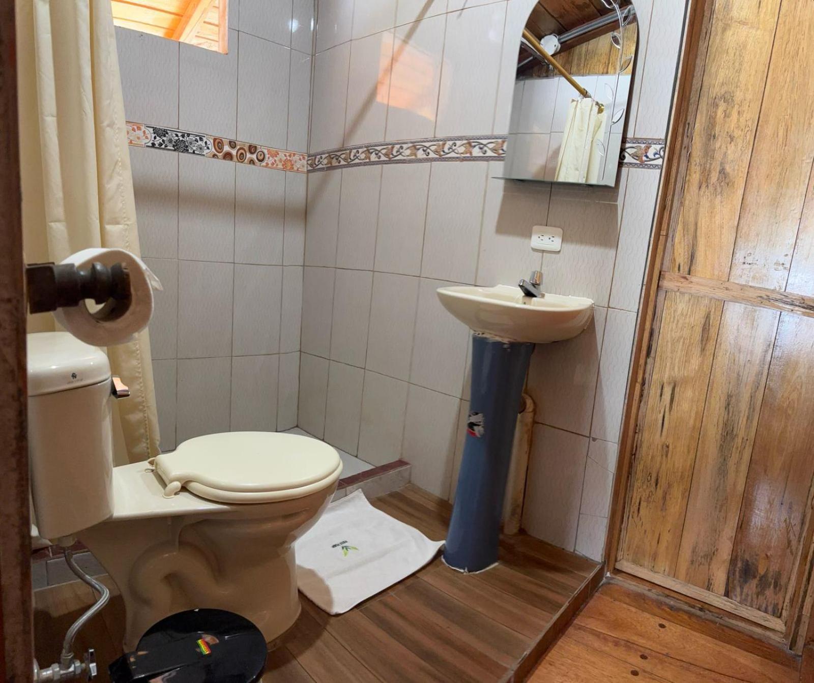 Hostal Vista Verde Mindo Eksteriør bilde